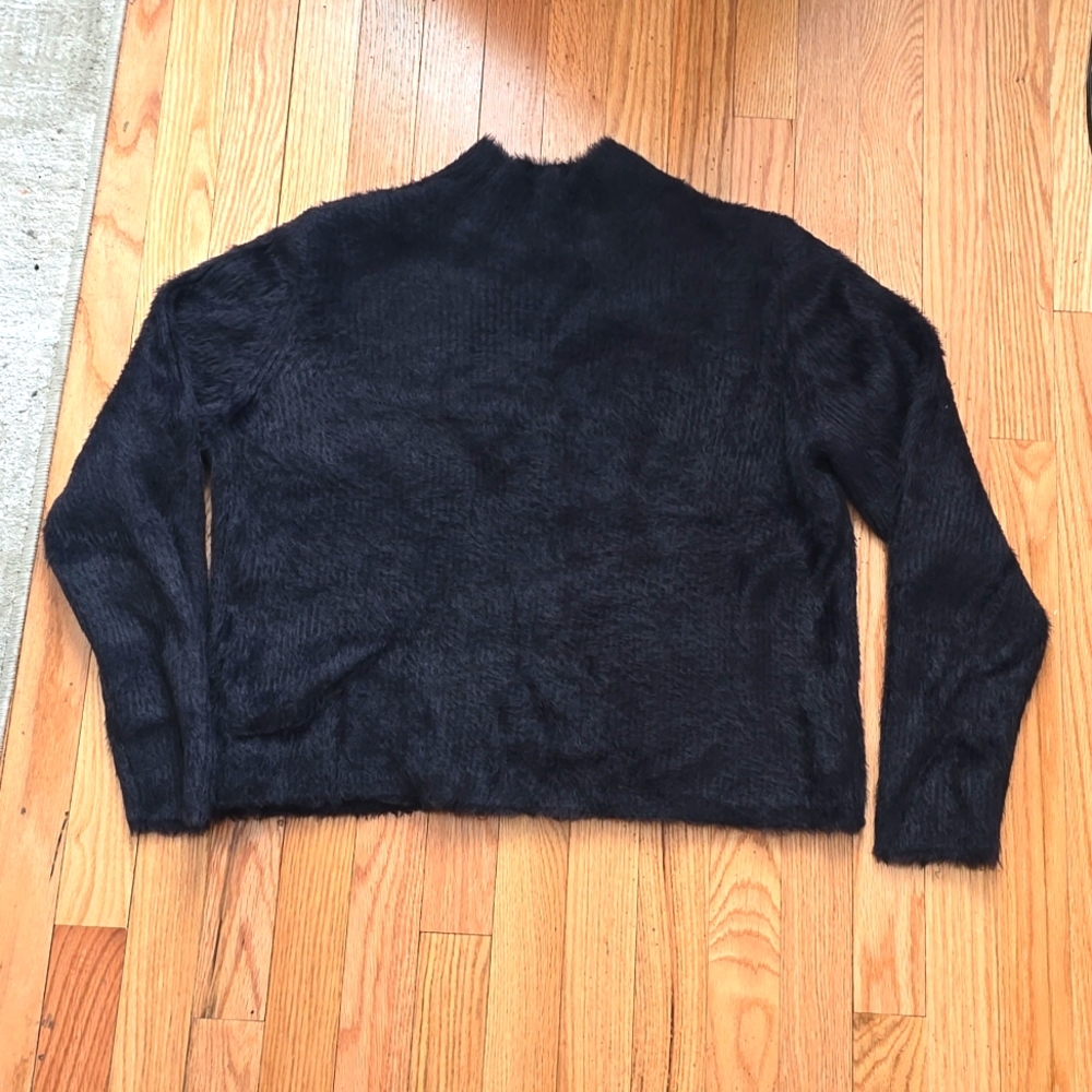 New Never Worn Banana Republic Sweater Size XL
